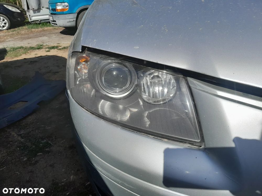 Lampa przednia prawa xenon AUDI A3 8P 03-08r.  Europa - 1