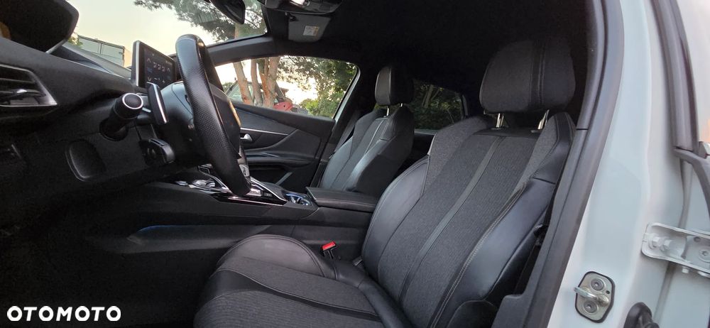 Peugeot 3008 - 9