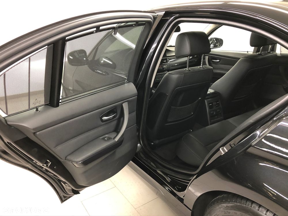 BMW Seria 3 - 16