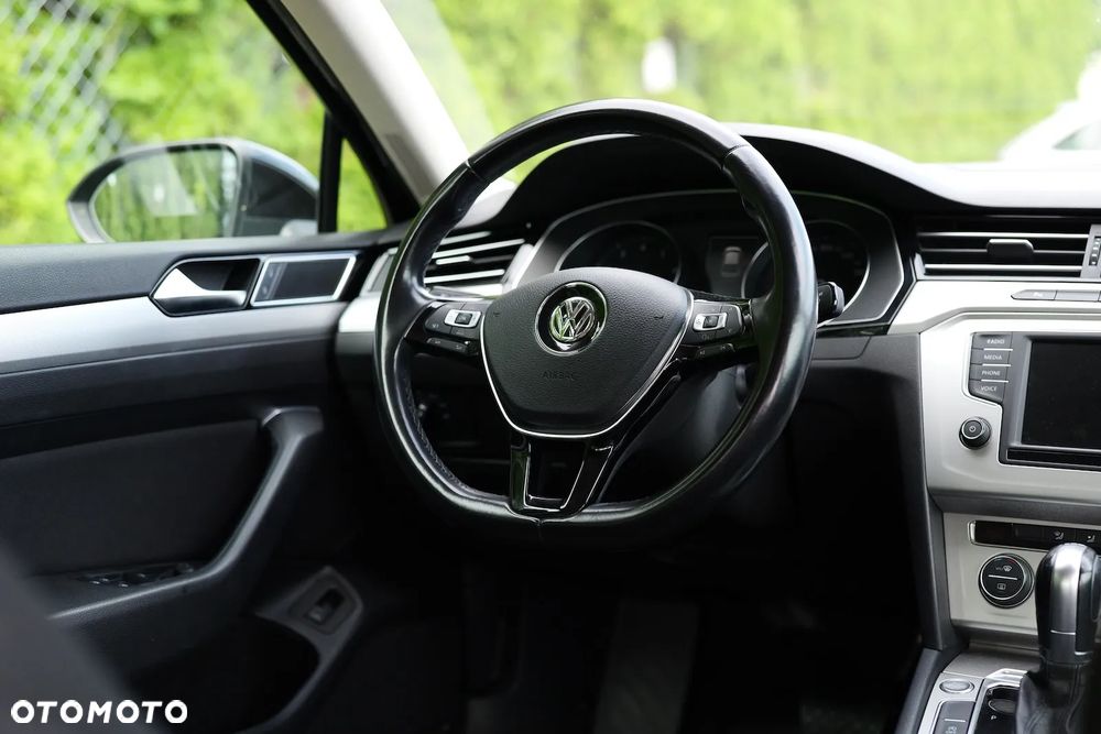 Volkswagen Passat 1.8 TSI BMT Comfortline DSG - 12