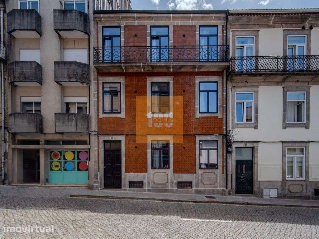 T1 na Rua dos Bragas - Grande imagem: 2/44