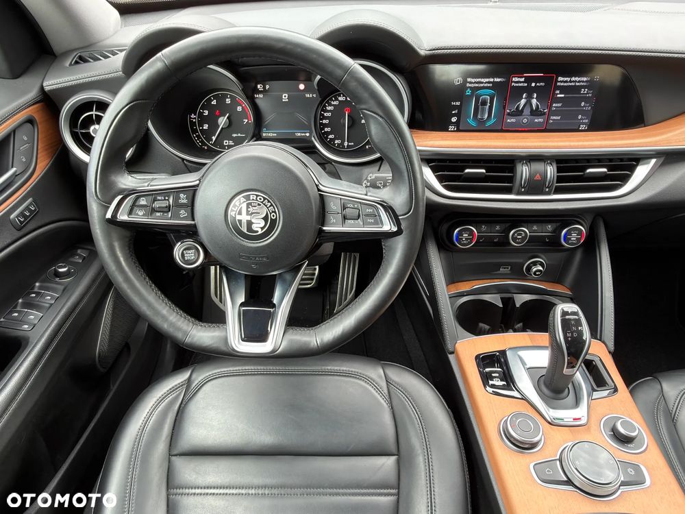 Alfa Romeo Stelvio 2.0 Turbo TI Q4 - 27