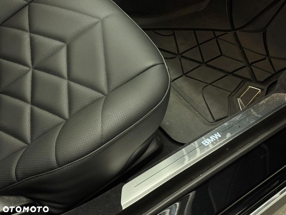 BMW Seria 7 - 24