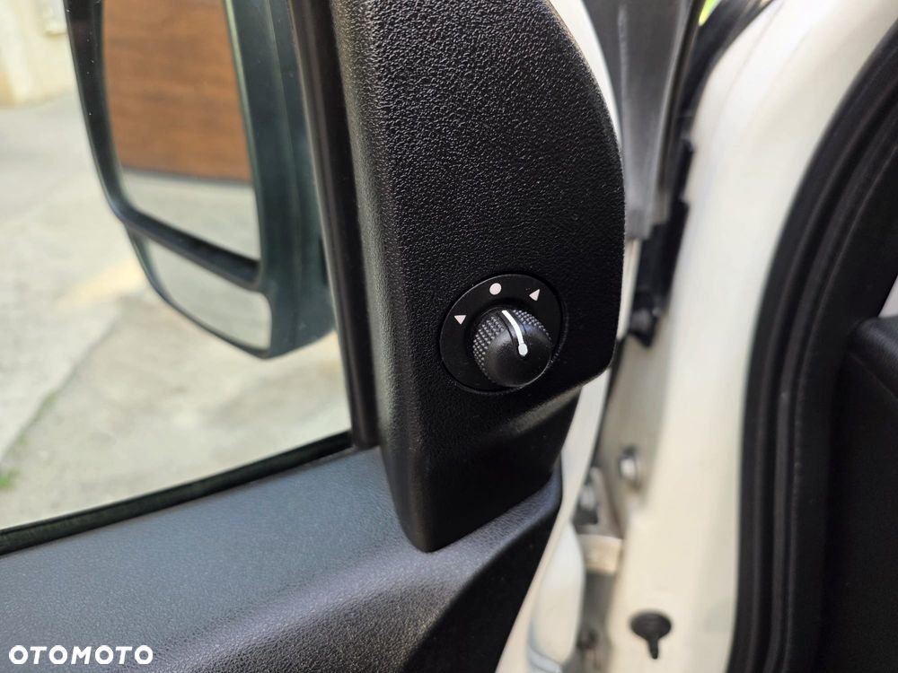 Fiat DOBLO - 23