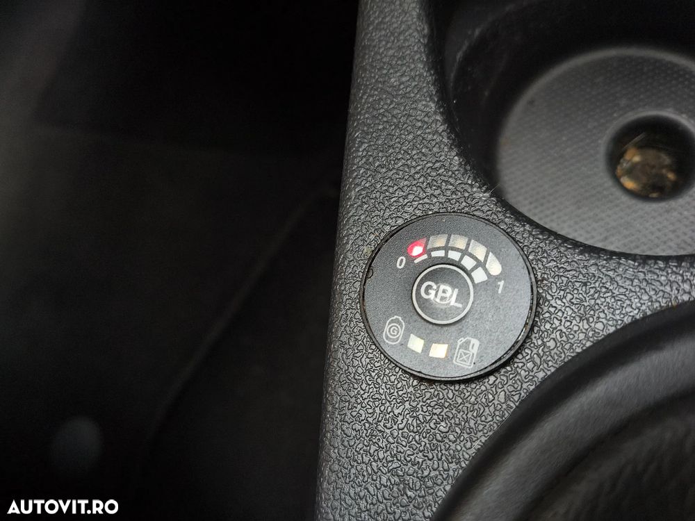 Dacia Duster 1.6 4x2 Prestige - 9