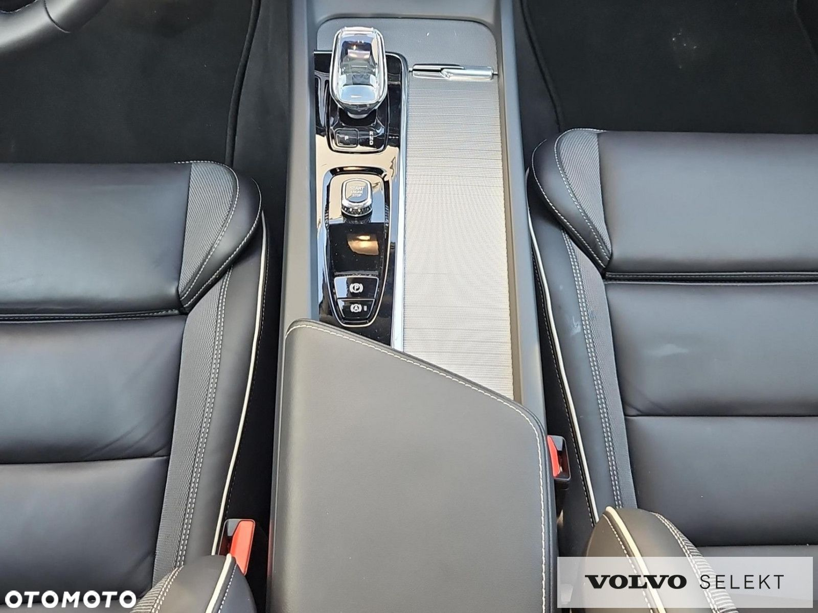 Volvo S60 B5 B AWD Plus Dark - 27
