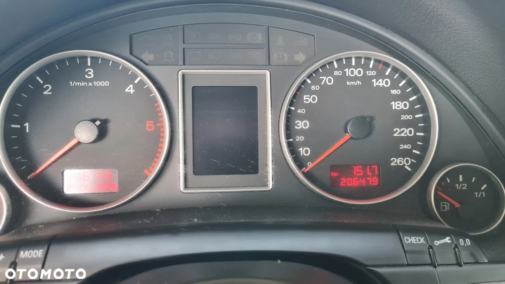 Audi A4 Avant 2.0 TDI DPF quattro - 17