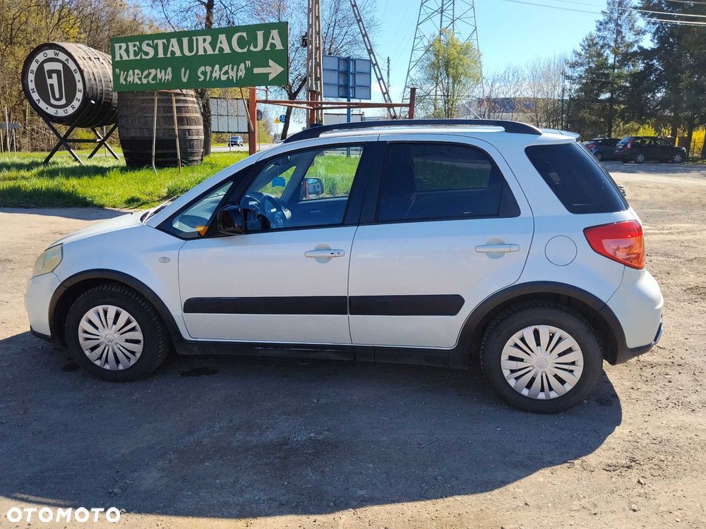 Suzuki SX4 - 4