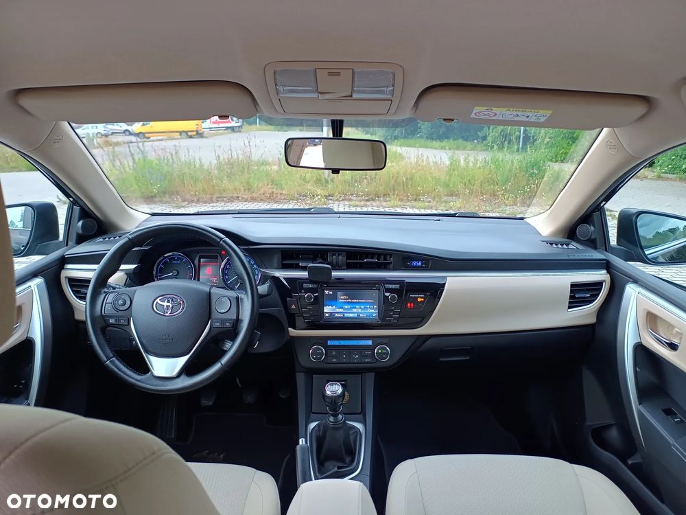 Toyota Corolla 1.6 Active - 12