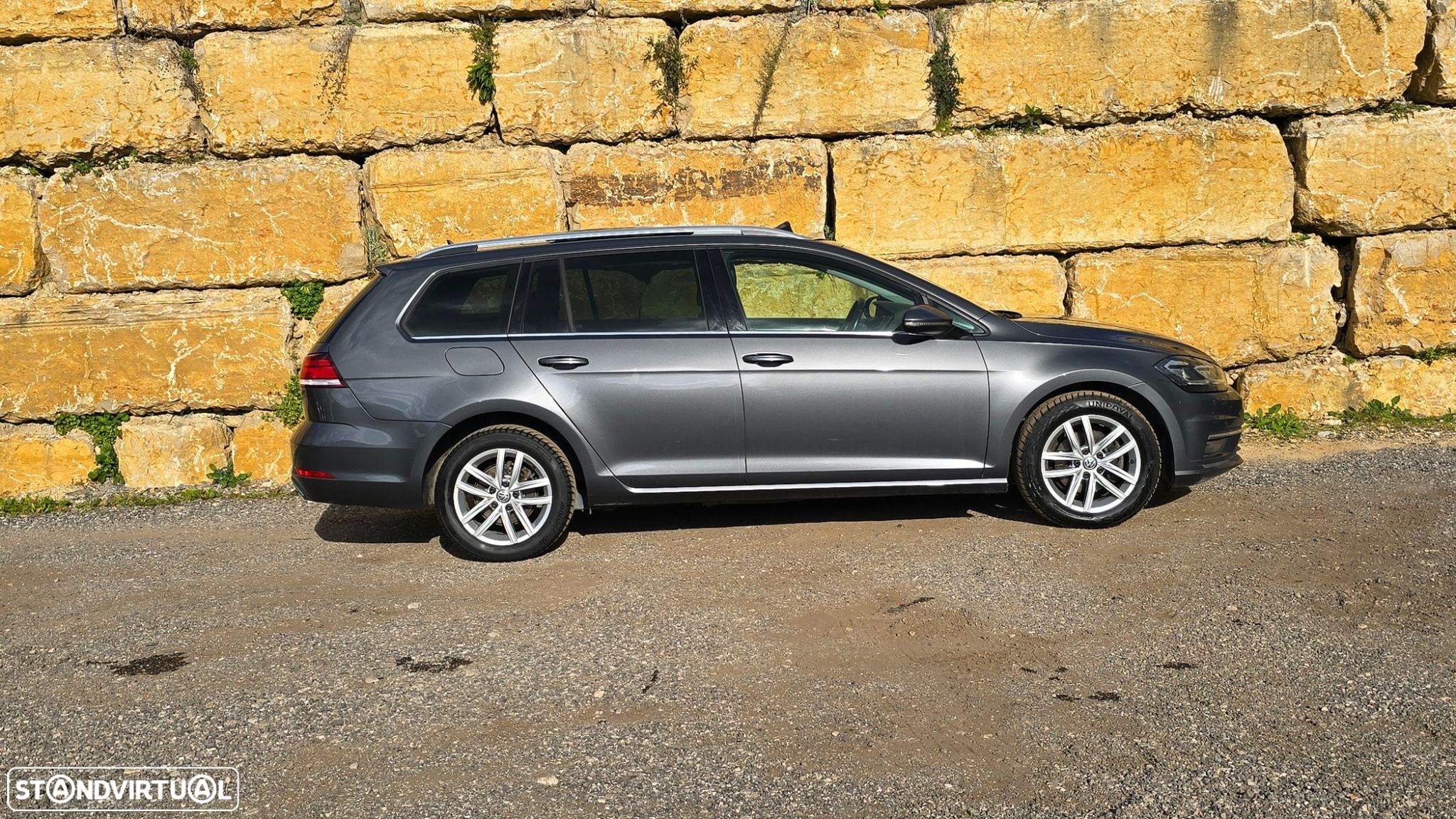 VW Golf Variant 1.6 TDi Highline DSG - 4