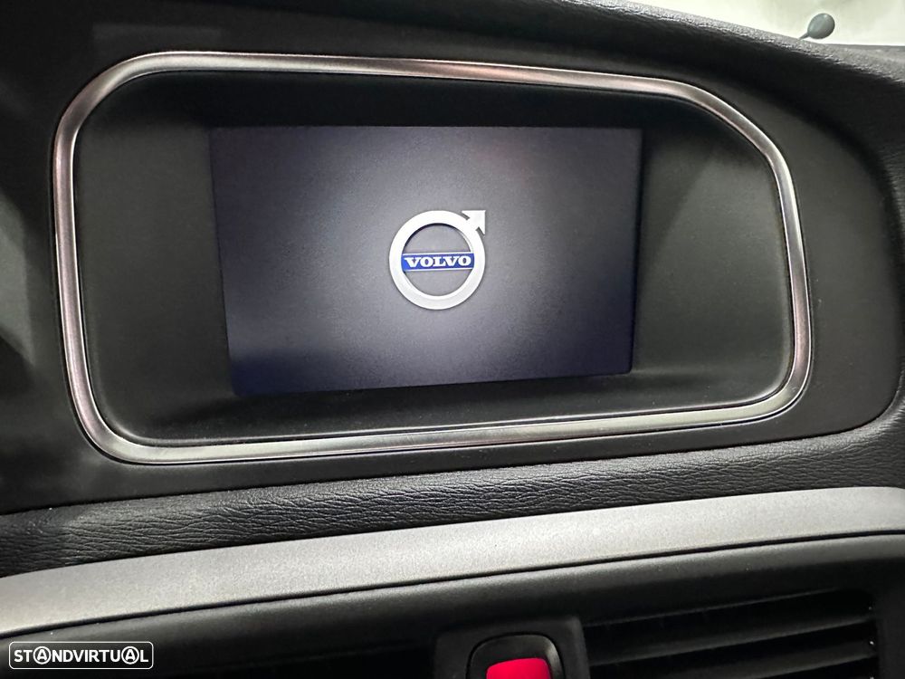 Volvo V40 Cross Country 2.0 D3 Plus - 7