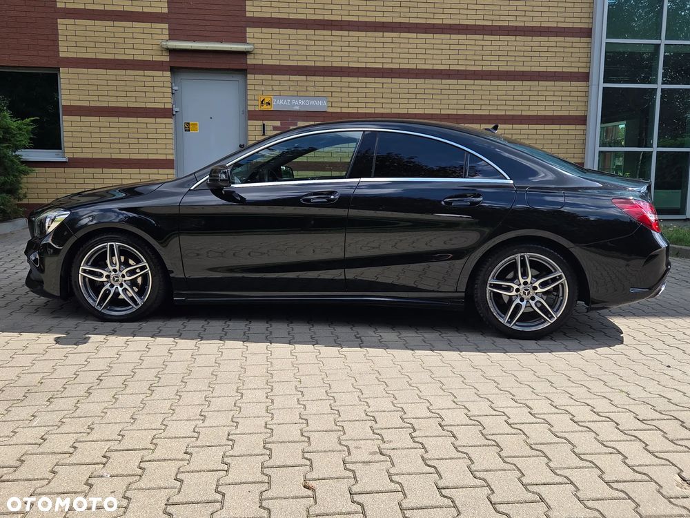 Mercedes-Benz CLA 200 7G-DCT AMG Line - 12