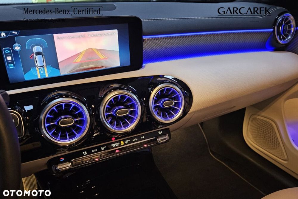 Mercedes-Benz CLA - 28