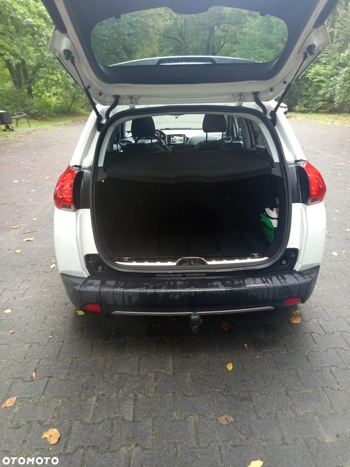 Peugeot 2008 1.6 e-HDi Allure S&S - 30