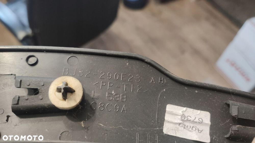 EU LISTWA BŁOTNIKA LEWY TYŁ EVOQUE BJ32 11- L538 - 4