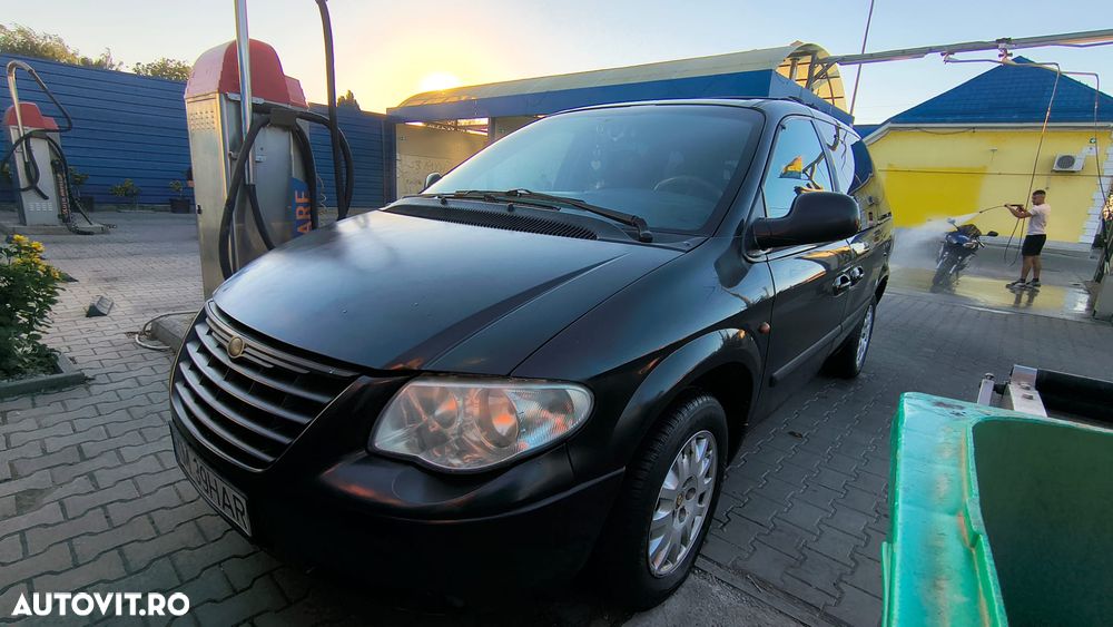 Chrysler Voyager LX 2.8L CRD aut - 1
