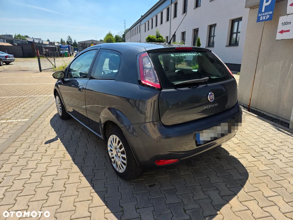 Fiat Punto 2012 - 11