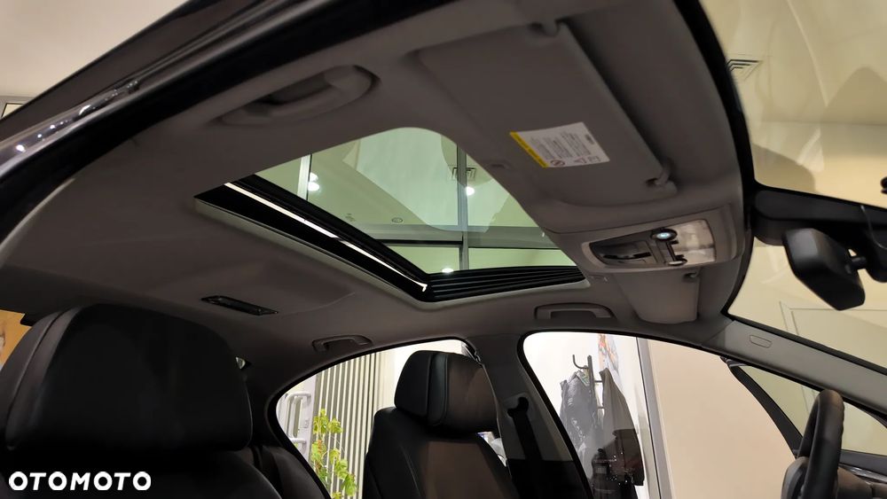 BMW Seria 5 530d Luxury Line - 26