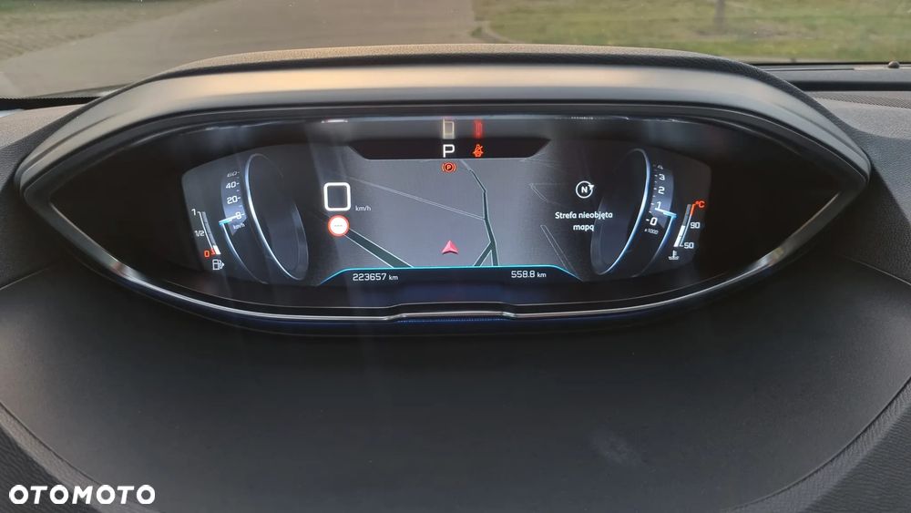 Peugeot 5008 BlueHDi 180 EAT8 GT Pack - 27