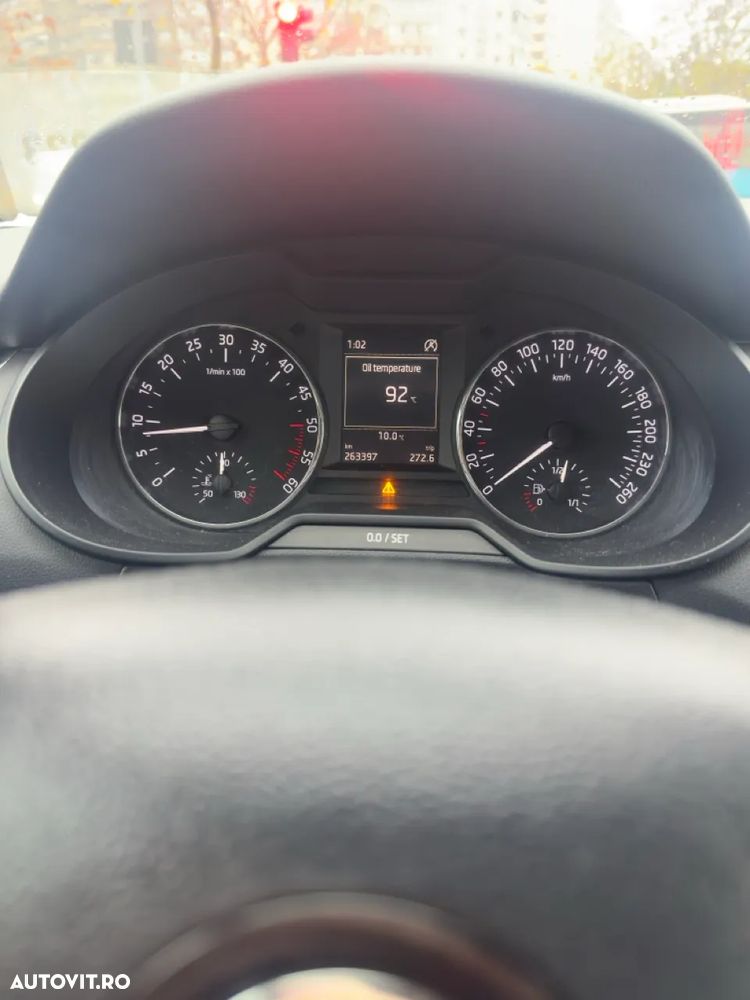 Skoda Octavia 1.6 TDI Business - 8