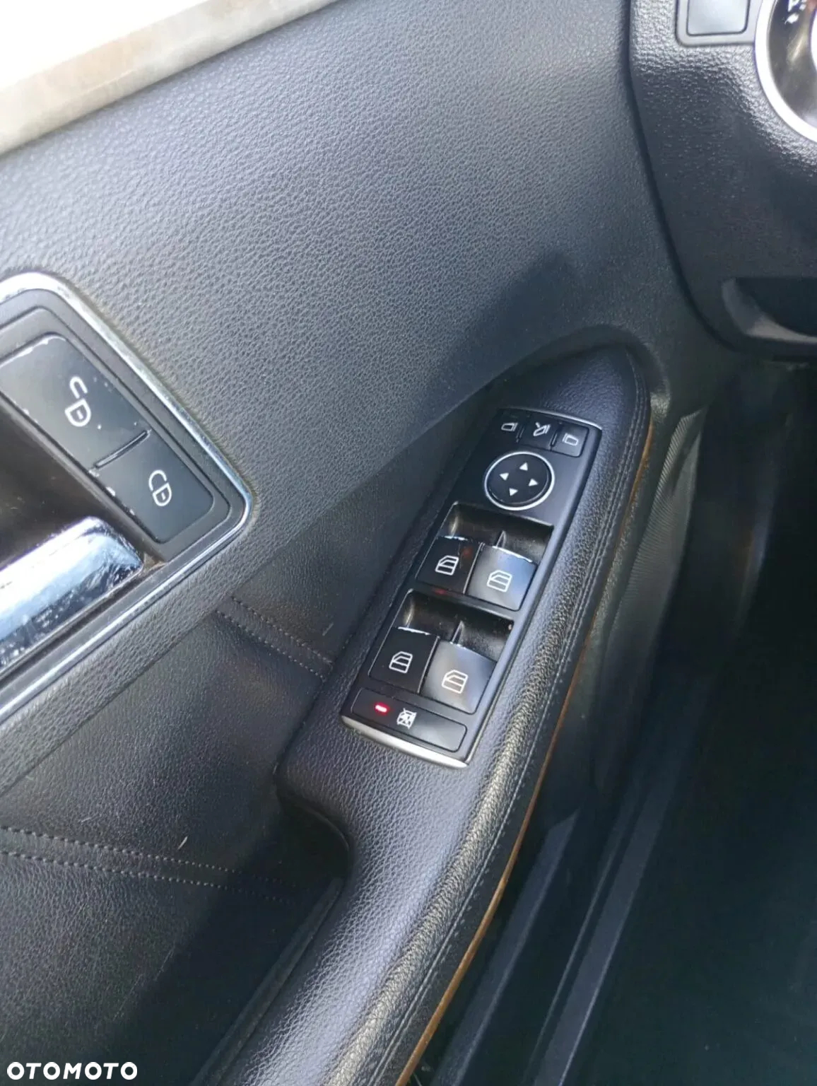 Mercedes-Benz Klasa E 200 BlueTEC 7G-TRONIC Elegance - 20