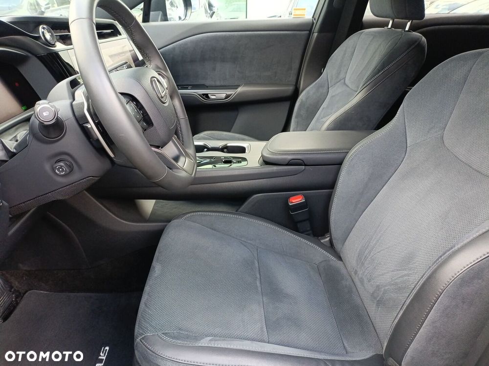 Lexus RZ 450e Omotenashi DIRECT4 - 21