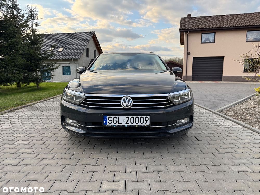 Volkswagen Passat 2.0 TDI SCR DSG Comfortline - 2