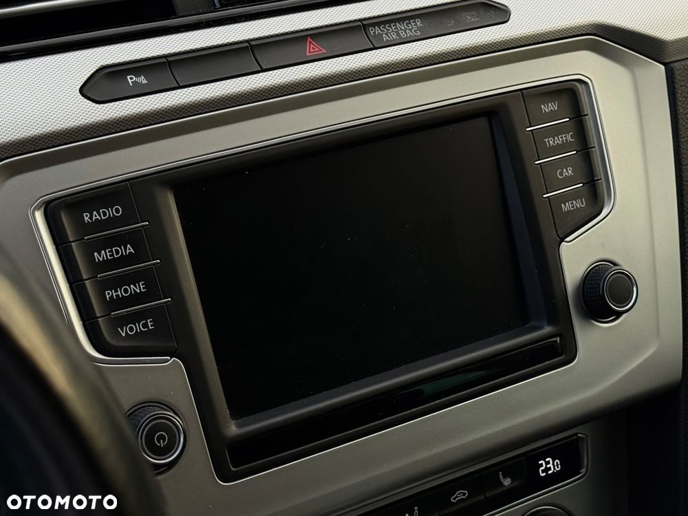 Volkswagen Passat 2.0 TDI BMT Comfortline DSG - 13