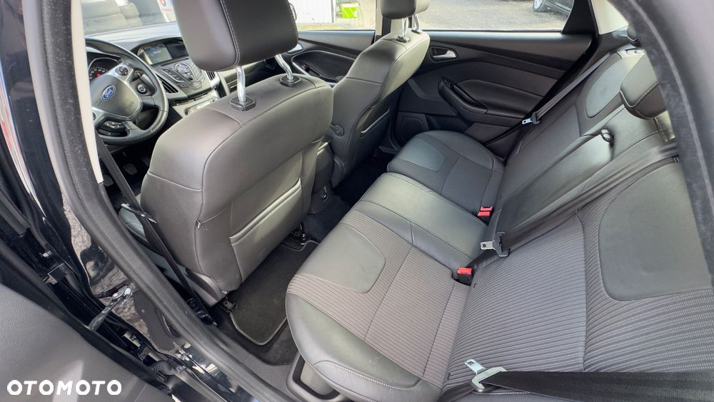 Ford Focus 1.6 EcoBoost Start-Stopp-System Titanium - 34