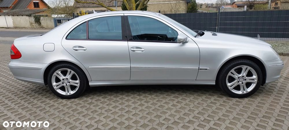 Mercedes-Benz Klasa E - 18