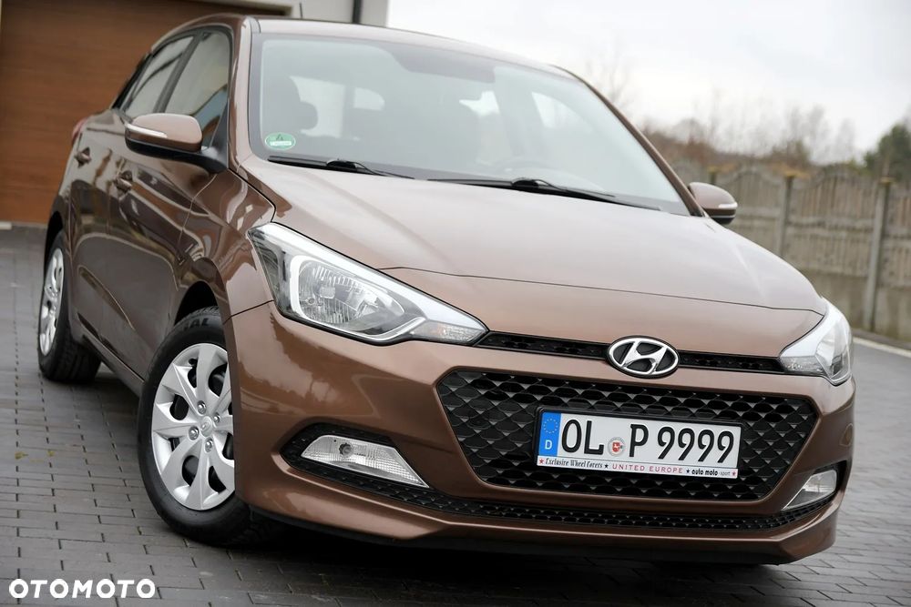 Hyundai i20 blue 1.2 YES Silver - 11