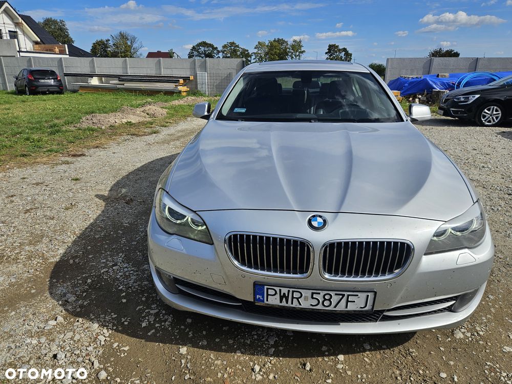 BMW Seria 5 528i xDrive Luxury Line - 5