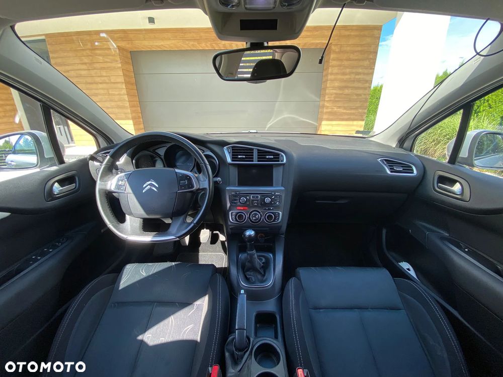 Citroën C4 HDi 90 Attraction - 12