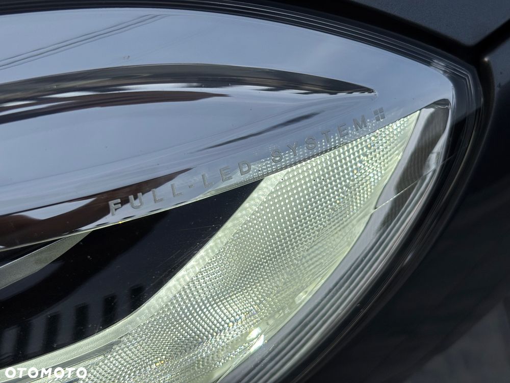 Volvo V40 D2 - 13