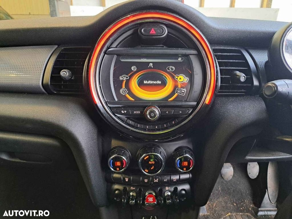 CD player Mini Cooper 2015 F56 HATCHBACK 1.5 D B37C15A - 3