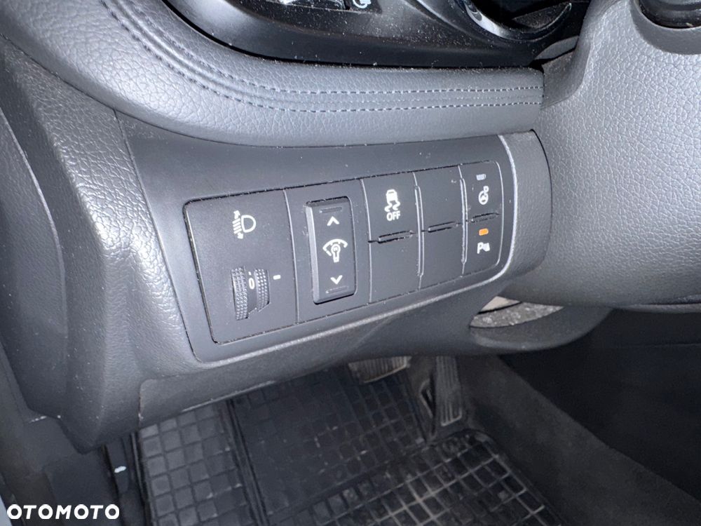 Kia Optima 1.7 CRDi M - 12