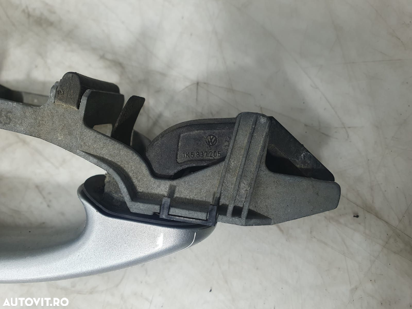 Maner exterior dreapta spate 1k5837205 Volkswagen VW Golf 5  [din 200 - 4