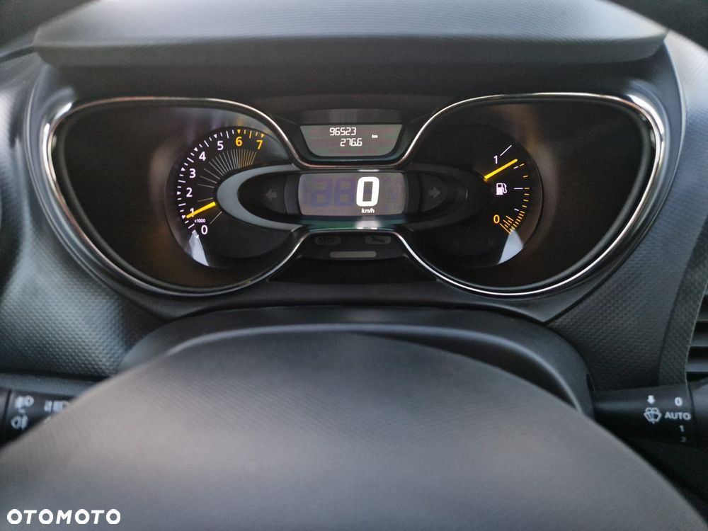 Renault Captur - 23