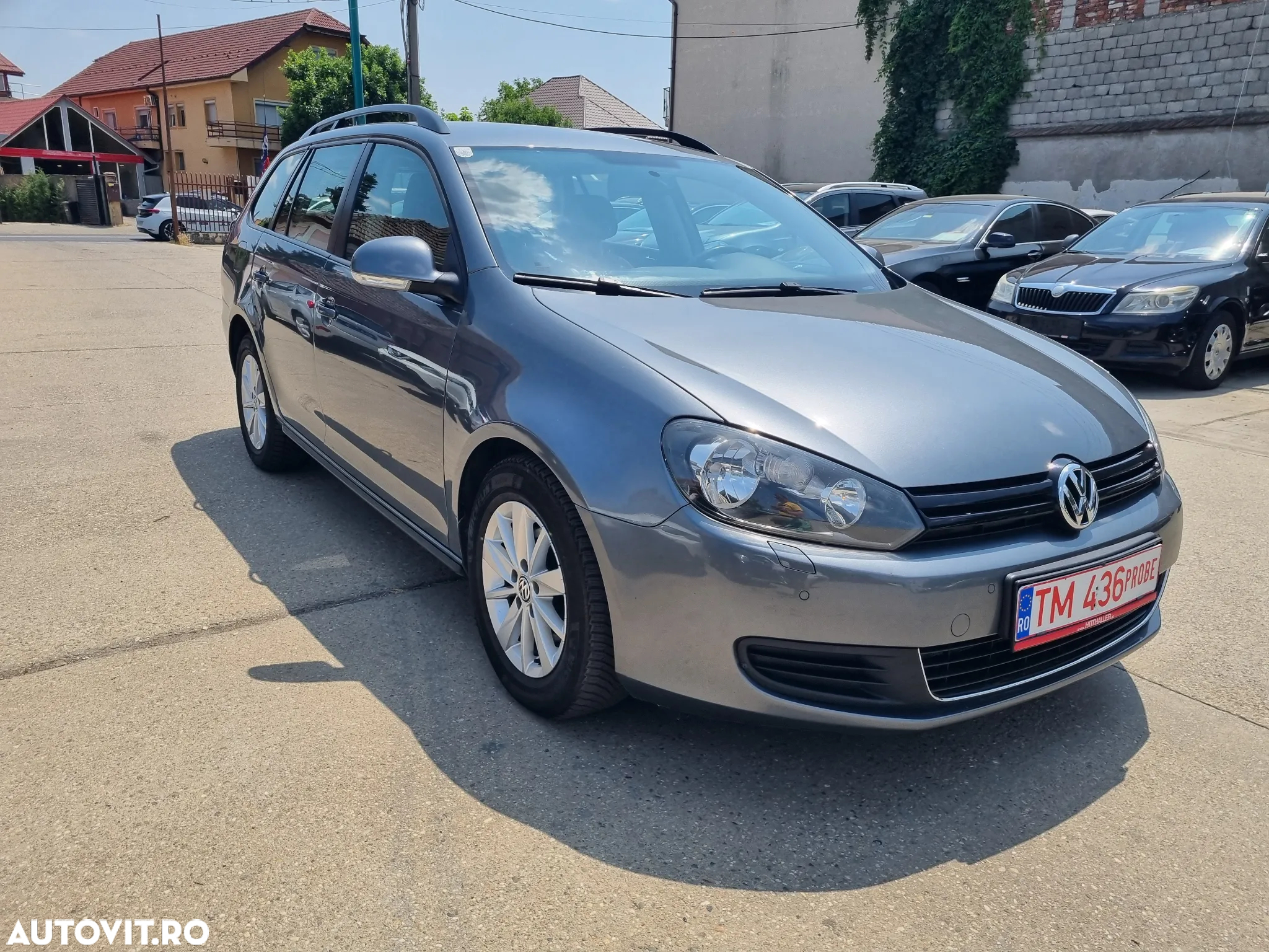 Volkswagen Golf 1.6 TDI BlueMotion Technology Comfortline - 29
