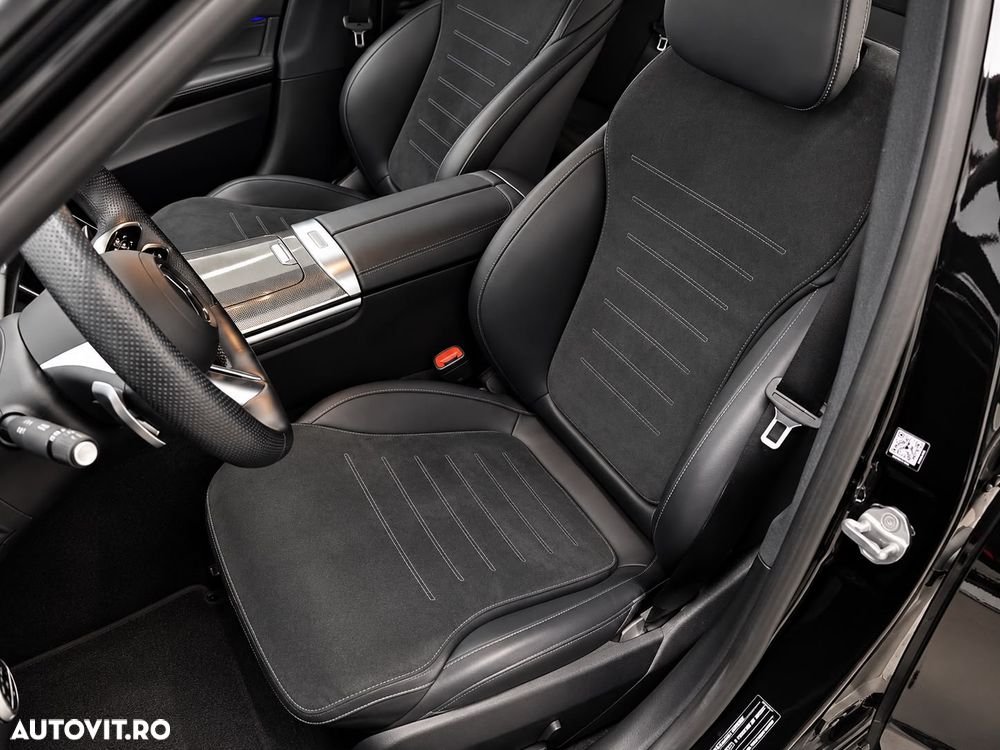 Mercedes-Benz C 300 E 2023 photo 4