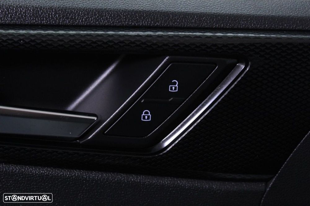 VW Polo 1.0 TSI Life DSG - 21