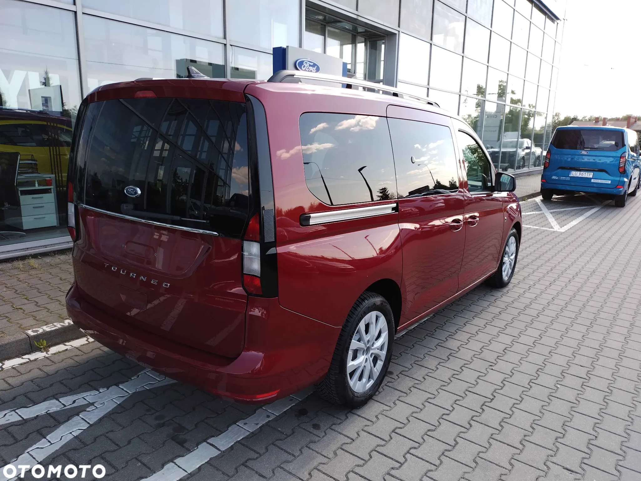 Ford Tourneo Connect Grand - 3