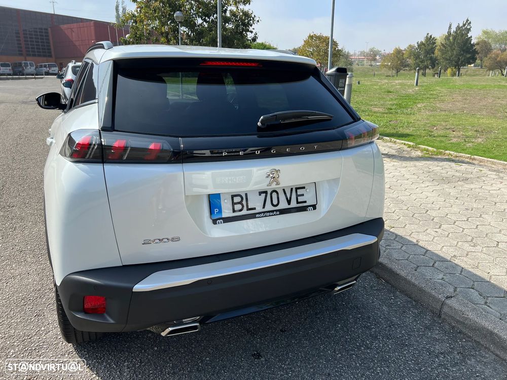 Peugeot 2008 1.2 PureTech GT Line EAT8 - 5