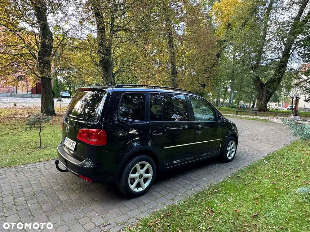 Volkswagen Touran 1.2 TSI STYLE - 30