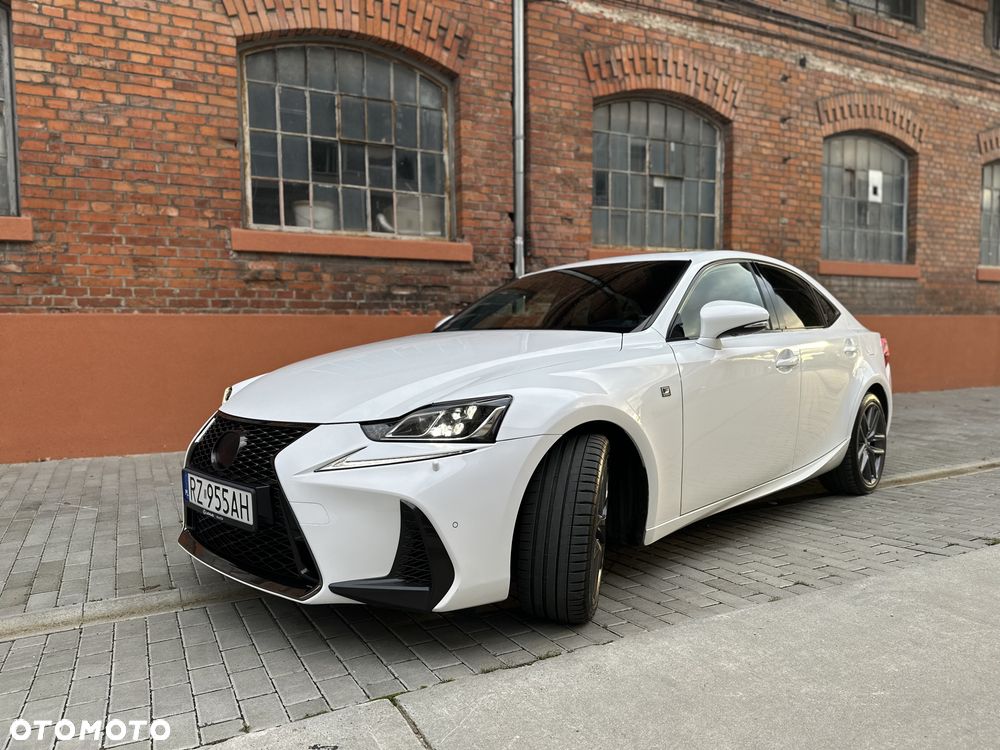 Lexus IS 200t F Sport - 1