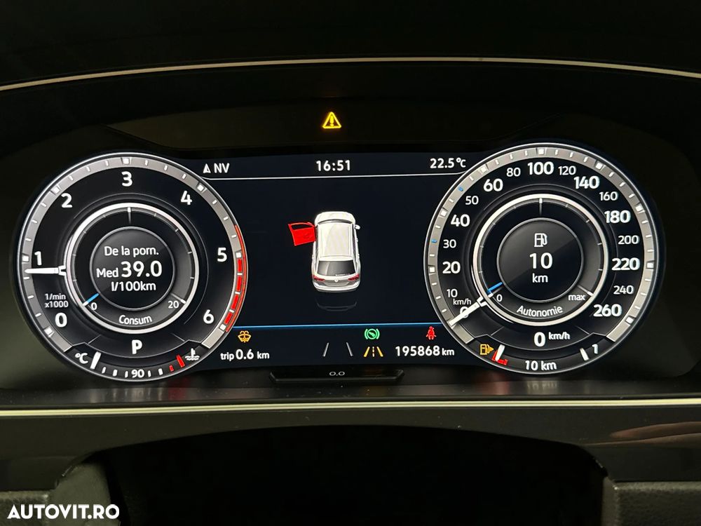 Volkswagen Tiguan - 11