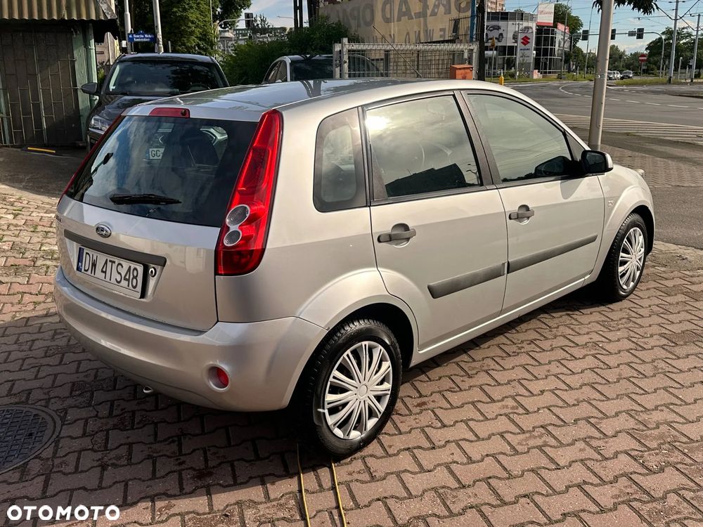 Ford Fiesta - 11