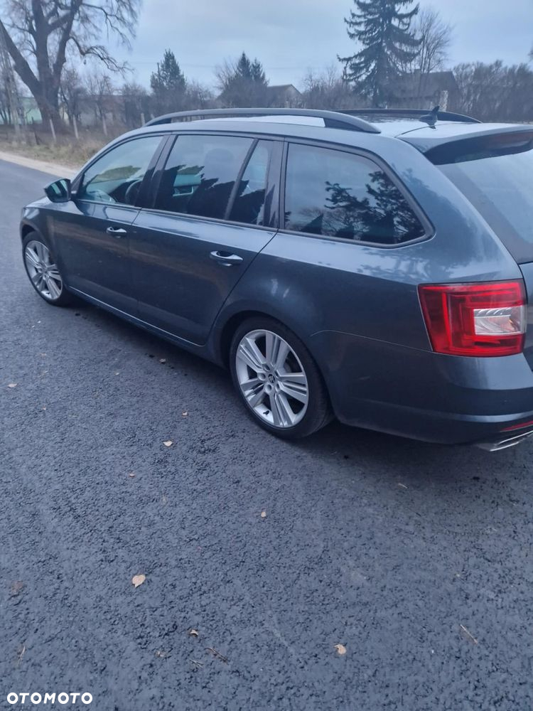 Skoda Octavia Combi 2.0 TDI (Green tec) DSG RS - 14