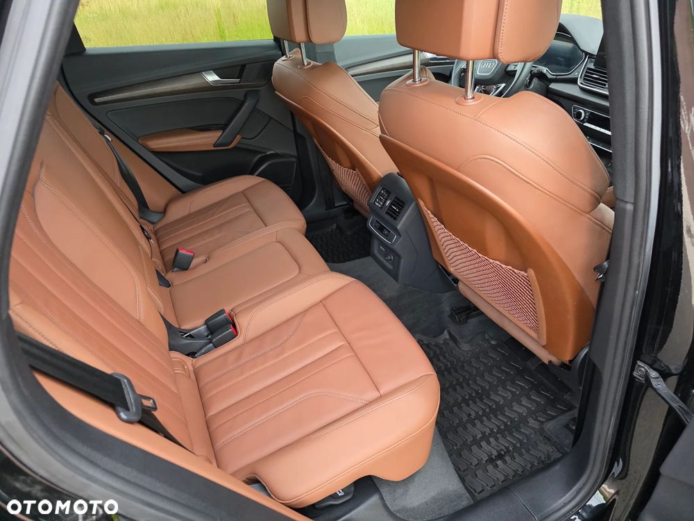 Audi Q5 55 TFSIe quattro S tronic S line - 4