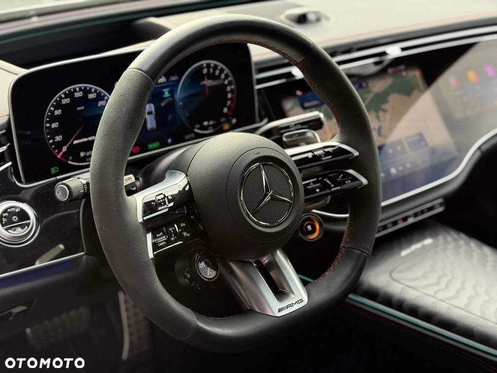 Mercedes-Benz Klasa E AMG 53 4Matic+ AMG SPEEDSHIFT TCT 9G - 18